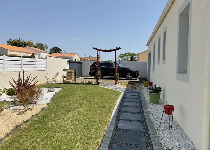 La Maison Des Roses *